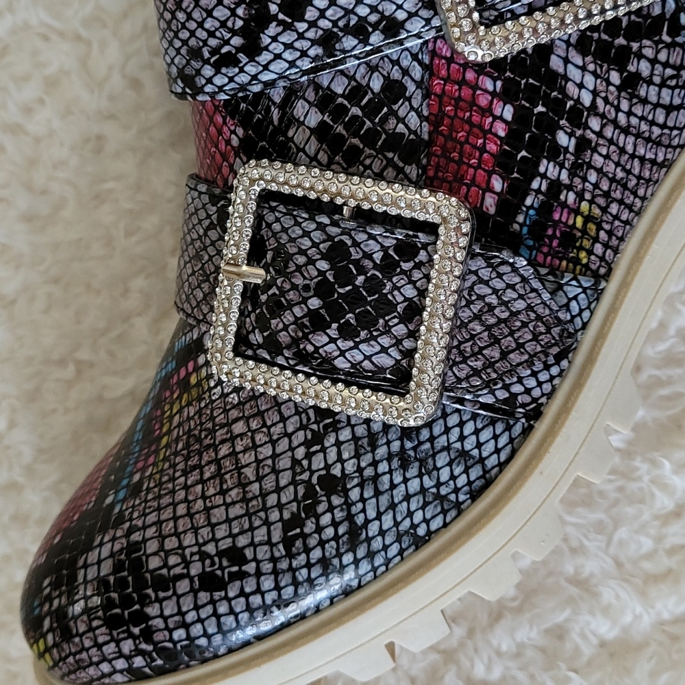 NEW Womens Combat Boots Moto Grunge Pink Multi Jeweled Bling Buckles Reptile 7.5 - Picture 4 of 12